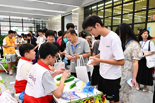 bevictor伟德助力大学生抗艾防艾宣传教育项目再起航